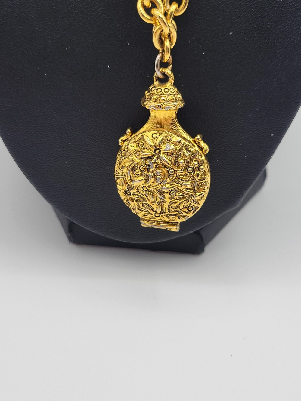 Vintage Gold tone Unmarked Perfume bottle Long Necklace - Picture 2 of 7
